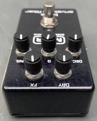 MXR M82 - Bass Envelope Filter | Long & McQuade